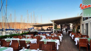 Vespa Cafe & Restaurant