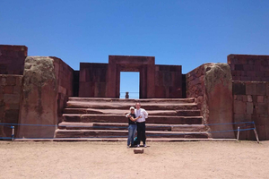From La Paz: Tiwanaku and Lake Titicaca One-Day Tour