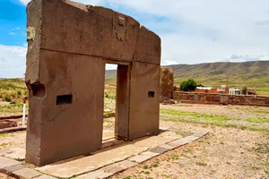 From La Paz: Tiwanaku & Puma Punku Guided Day Trip