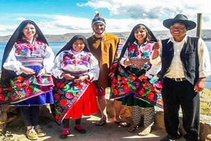 Fra Puno: 2-dages Titicaca-søen, Uros, Amantani og Taquile...