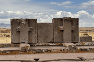 La Paz: Tiwanaku Sightseeing Tour with Museums and All-You-Can-Eat Lunch