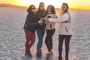 Uyuni: 3-Day All-Inclusive Salt Flats & Red Lagoon Tour