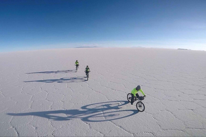 Uyuni Salt Flat: Bike Ride, Breakfast, Lunch, Sunset, Toast