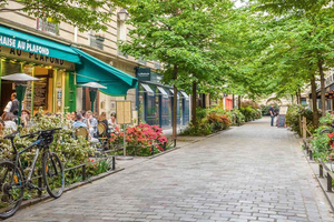 Le Marais District & Jewish Quarter Guided Walking Tour 12pp
