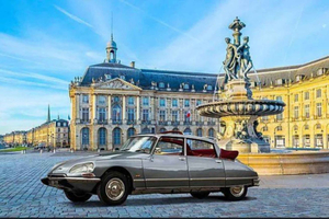 Presidential Citroën DS City Tour