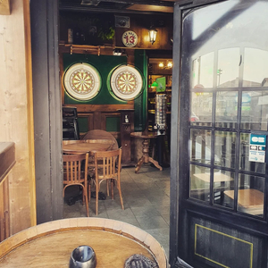 Casey's Pub (by the sea)