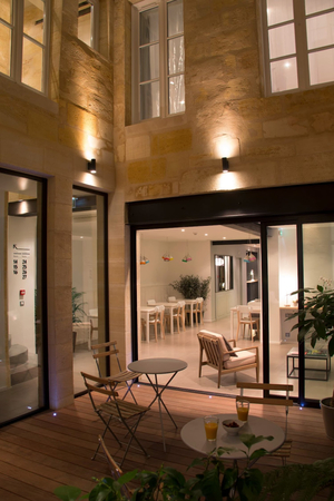 Hotel LA COUR CARRÉE / Bordeaux Centre