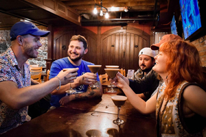 pub crawl sulla storia della Rivoluzione con drink