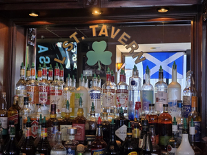 L Street Tavern