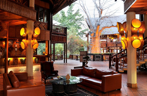 Cresta Mowana Safari Resort & Spa