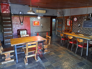 Kang Nikisi StoneHouse Restaurant