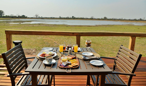 Nogatsaa Pans Chobe Lodge