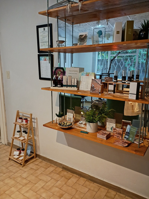 Uzuri Health Spa