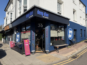 Deep Dive Jazz & Blues Bar / Nanima Kitchen Café