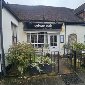 Sylvan Oak Restaurant