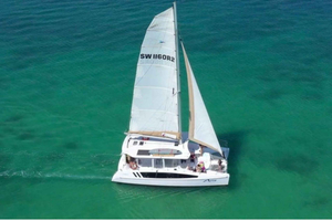 Navegue até a Ilha Peel com Almoço