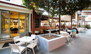 Breakfast Creek Hotel