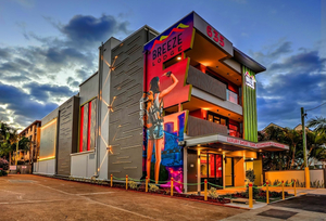 Breeze Lodge