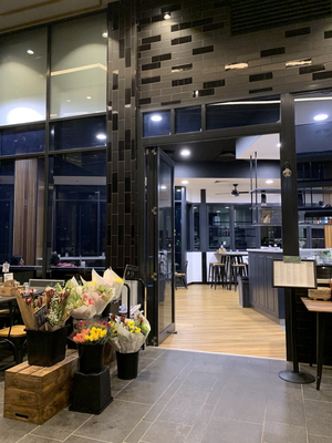 H Cafe & Bar Portside