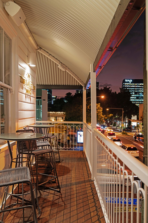 Rodd & Gunn - The Lodge James Street