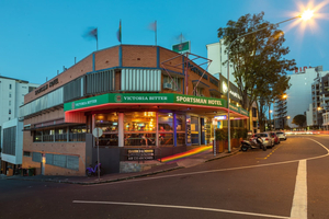 Sportsman Hotel