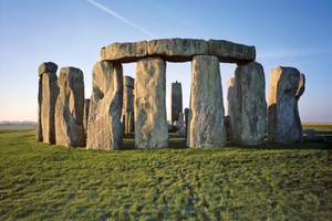 Exploring Stonehenge Private Day Trip with Guide