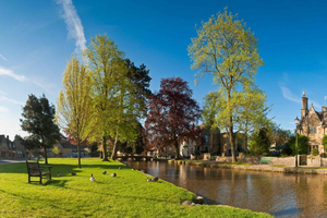 Depuis Bristol : Stonehenge, Avebury, Lacock et Castle Combe
