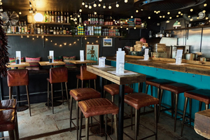 Cargo Cantina