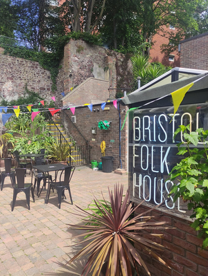 Folk House Cafe & Bar