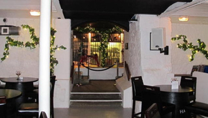 Harveys Cellars