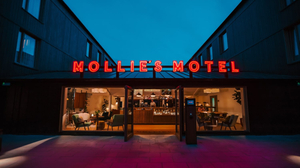 Mollie's Motel, Bristol