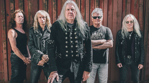 Saxon - Guder Af Torden
