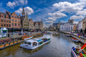 Bruxelles: tour di Bruges e Gand con crociera e visita alla fabbrica di cioccolato