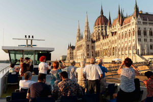 Budapest: crucero turístico diurno en barco