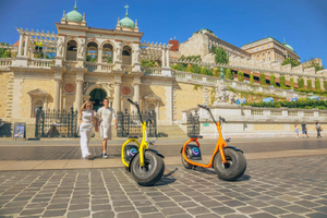 Budapest: E-Scooter Top Sights Tour with Fisherman's Bastion