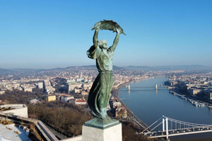 Budapest: Gellert-Hill and Castle District on E-Bike