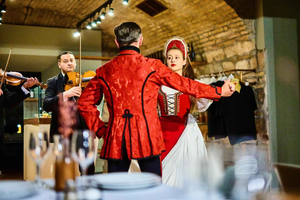 Budapeste: Dança Folclórica Húngara e Concerto com Opção de Jantar