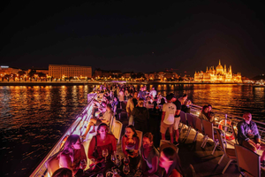 Budapest: Lotus-risteily rajoittamattomalla Aperolilla ja Proseccolla