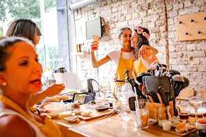 experiencia de comida y cóctel caseros en Makery