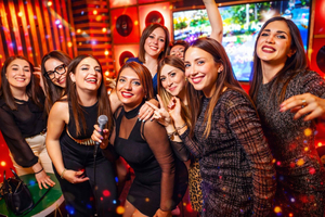 Budapeste: noite de karaokê exclusiva no Blue Bird Karaoke Rooms