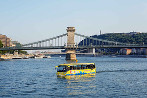 Tour en autobús flotante por tierra y agua