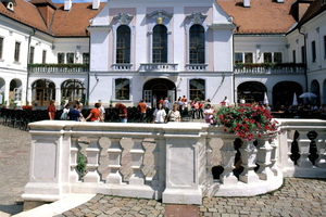 From Budapest: Royal Palace of Gödöllő Private Tour