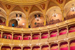 tour por la Ópera de Budapest con concierto en vivo