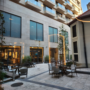 Emerald Hotel & Suites by Continental Group