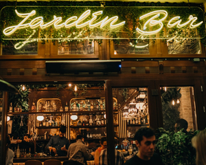 Jardín cocktail Bar