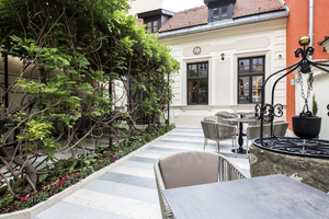 Maison Hotel