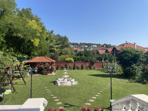 Mészkő Park House