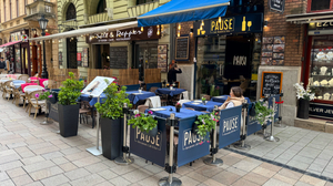 PAUSE Kitchen & Bar