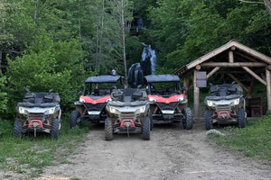 Bansko: 1,5 uur durend UTV-(buggy-)avontuur met stop bij waterval