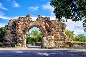 From Sofia: Hisarya Thermal Spa and Roman Heritage Tour